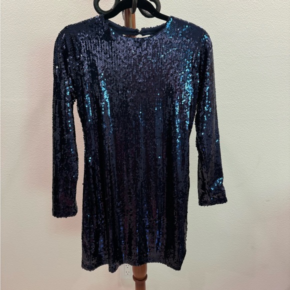 Sequin Mini Dress. Superdown cocktail dress. M - Picture 5 of 11